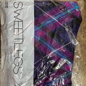 BNWT SweetLegs Leggings Petite